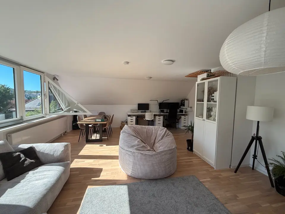 WG-Zimmer mit 73 m² in Stuttgart – Bild 2