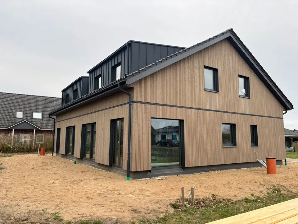5 Zimmer Wohnung mit 135 m² in Neumünster – Bild 4
