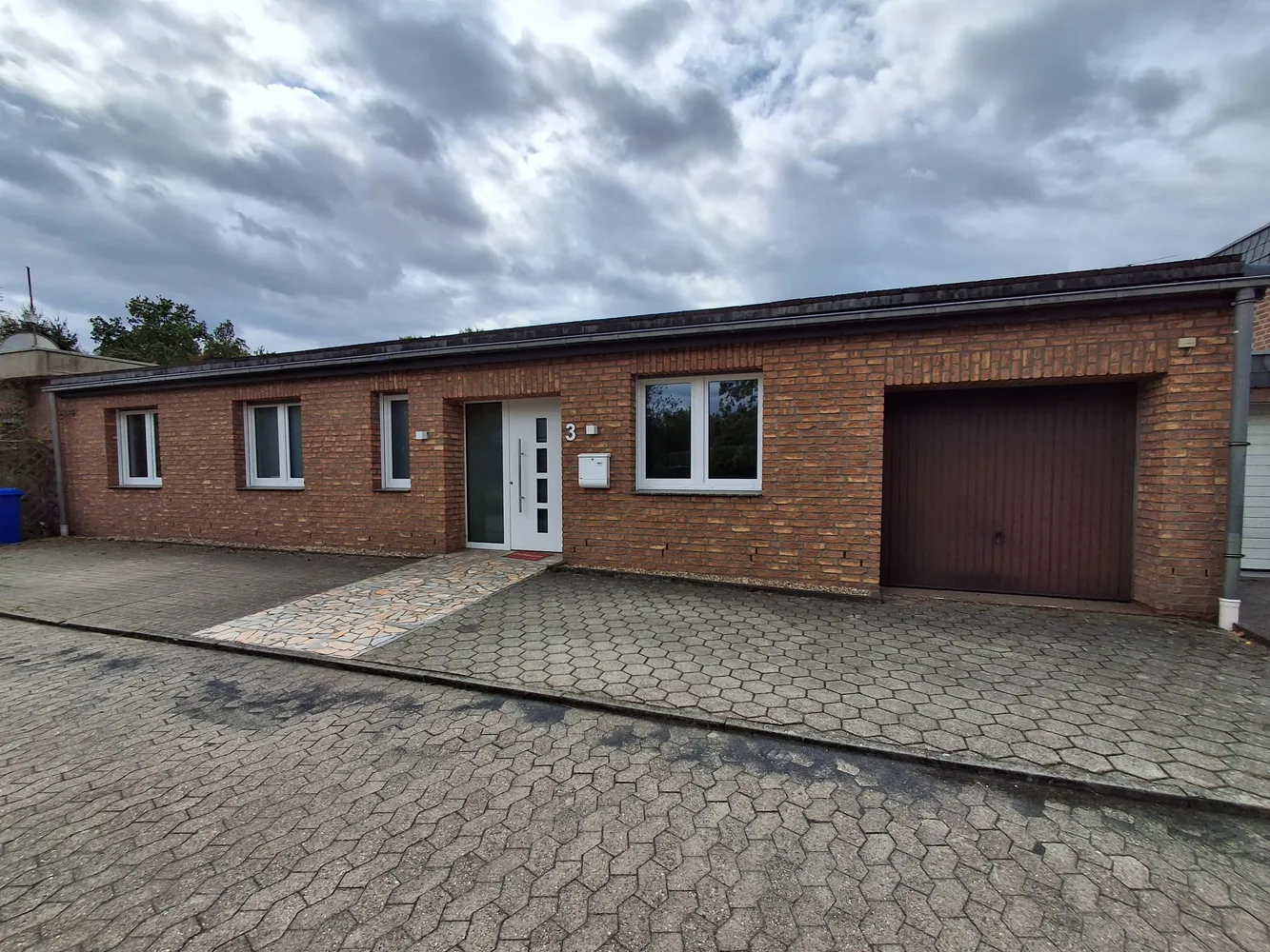 4 Zimmer Haus mit 132 m² in Neuss – Bild 1