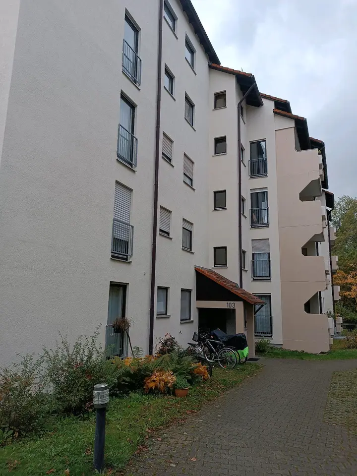4 Zimmer Wohnung mit 105 m² in Reutlingen – Bild 8