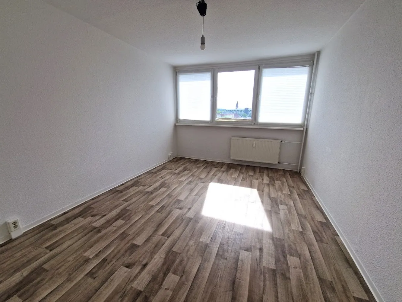 2 Zimmer Wohnung mit 48 m² in Neubrandenburg – Bild 2