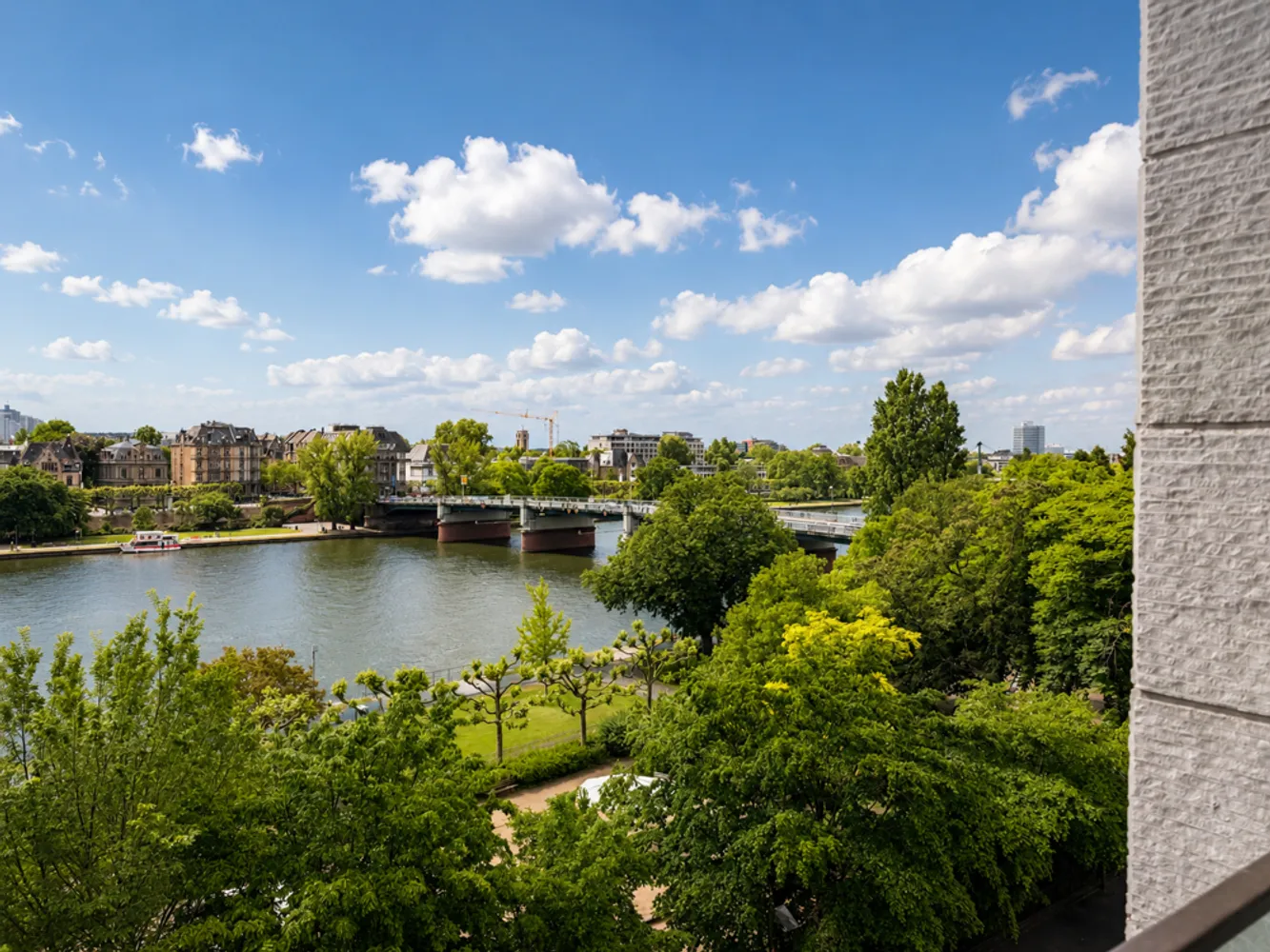 3 Zimmer Wohnung mit 98 m² in Frankfurt am Main – Bild 5