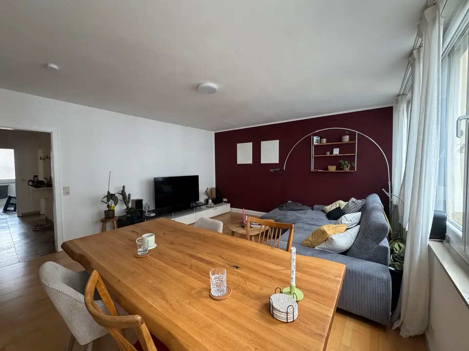 WG-Zimmer mit 100 m² in Esslingen am Neckar – Bild 1