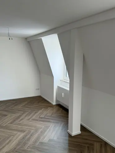 4 Zimmer Wohnung mit 93 m² in Augsburg – Bild 2