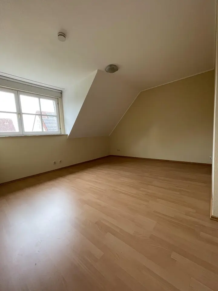 5 Zimmer Haus mit 149 m² in Wiesbaden – Bild 2