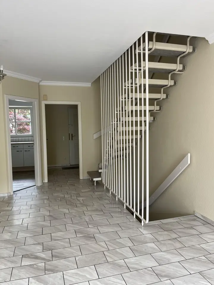 5 Zimmer Haus mit 149 m² in Wiesbaden – Bild 6