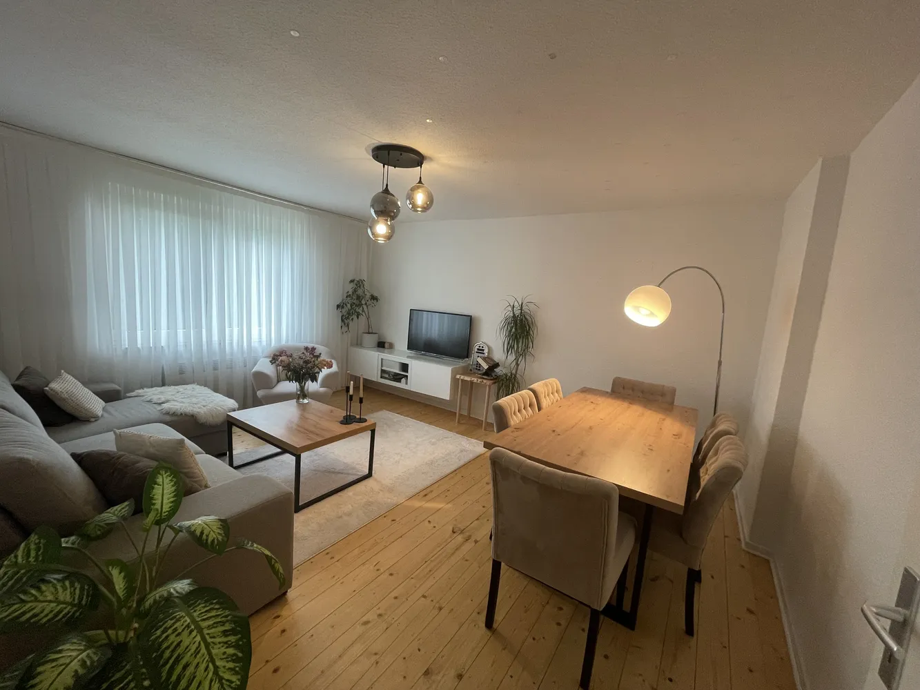 2 Zimmer Wohnung mit 55 m² in Neuss – Bild 2
