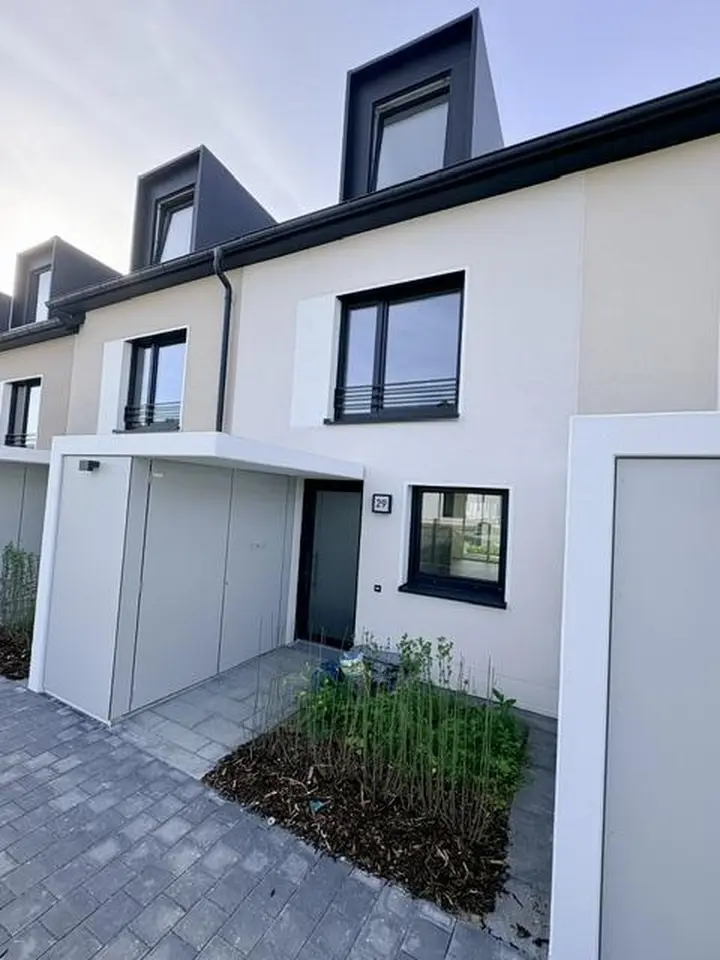 5 Zimmer Haus mit 145 m² in Nürnberg – Bild 2