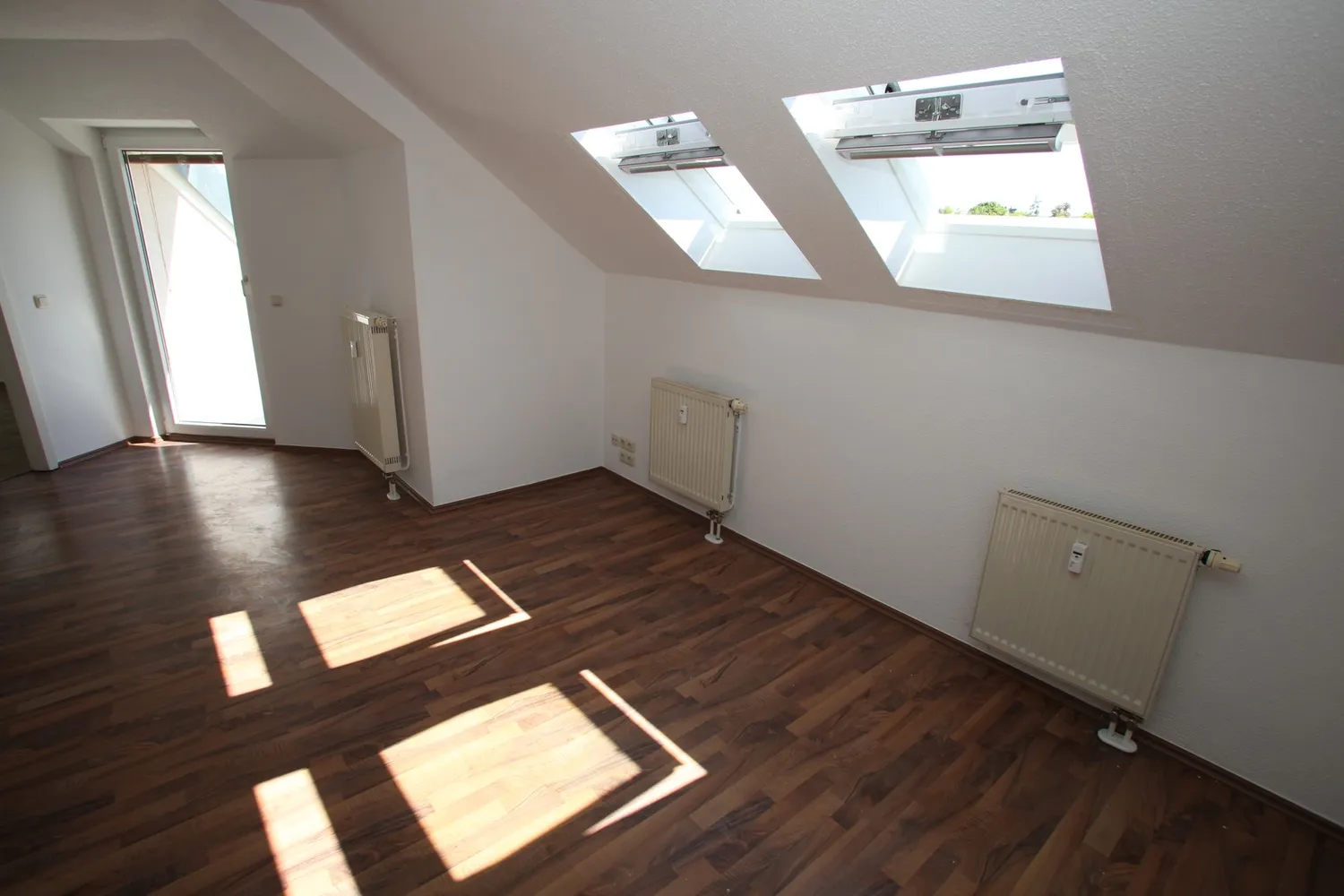 3 Zimmer Wohnung mit 98 m² in Plauen – Bild 3