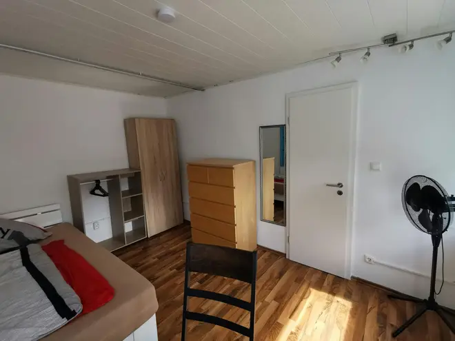 WG-Zimmer mit 12 m² in Köln – Bild 3