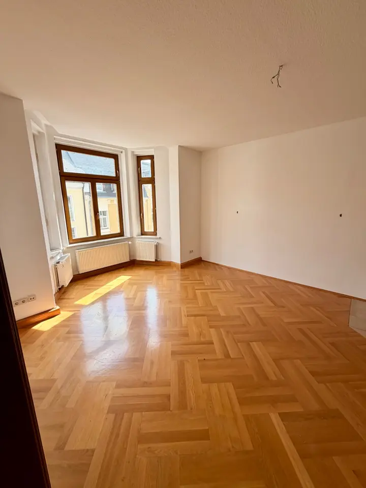 4 Zimmer Wohnung mit 120 m² in Plauen – Bild 3