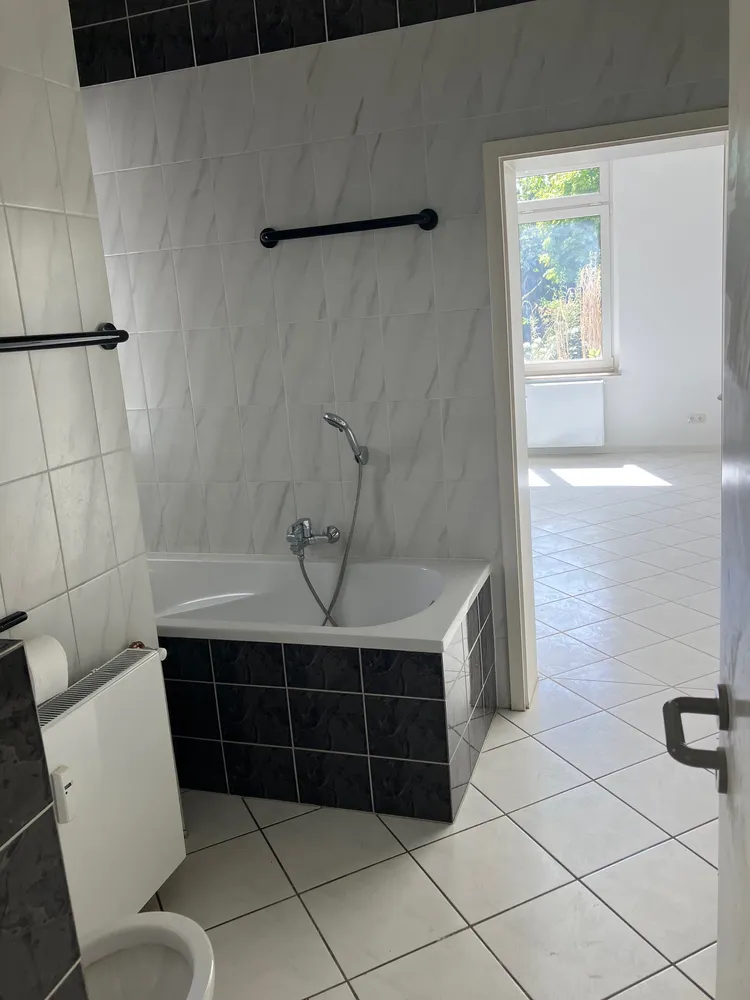 4 Zimmer Wohnung mit 120 m² in Neuss – Bild 7