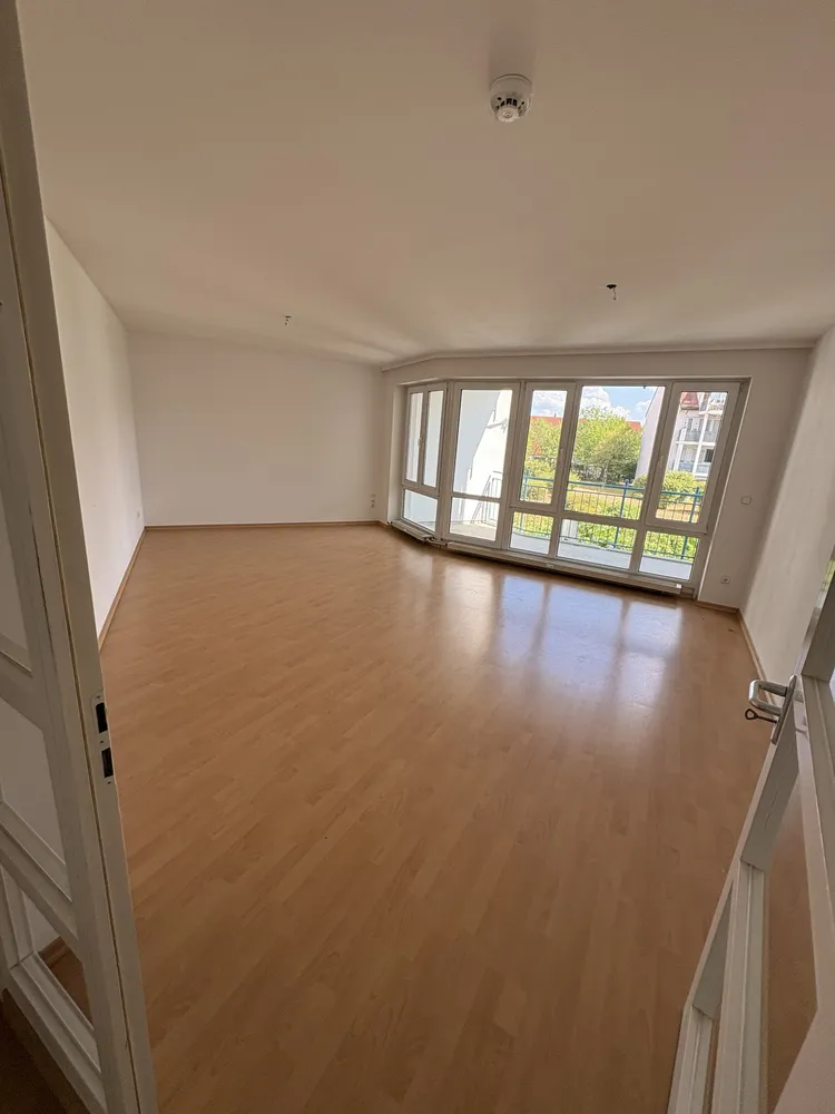 4 Zimmer Wohnung mit 114 m² in Regensburg – Bild 1