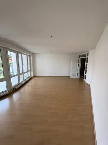 4 Zimmer Wohnung mit 114 m² in Regensburg – Bild 3
