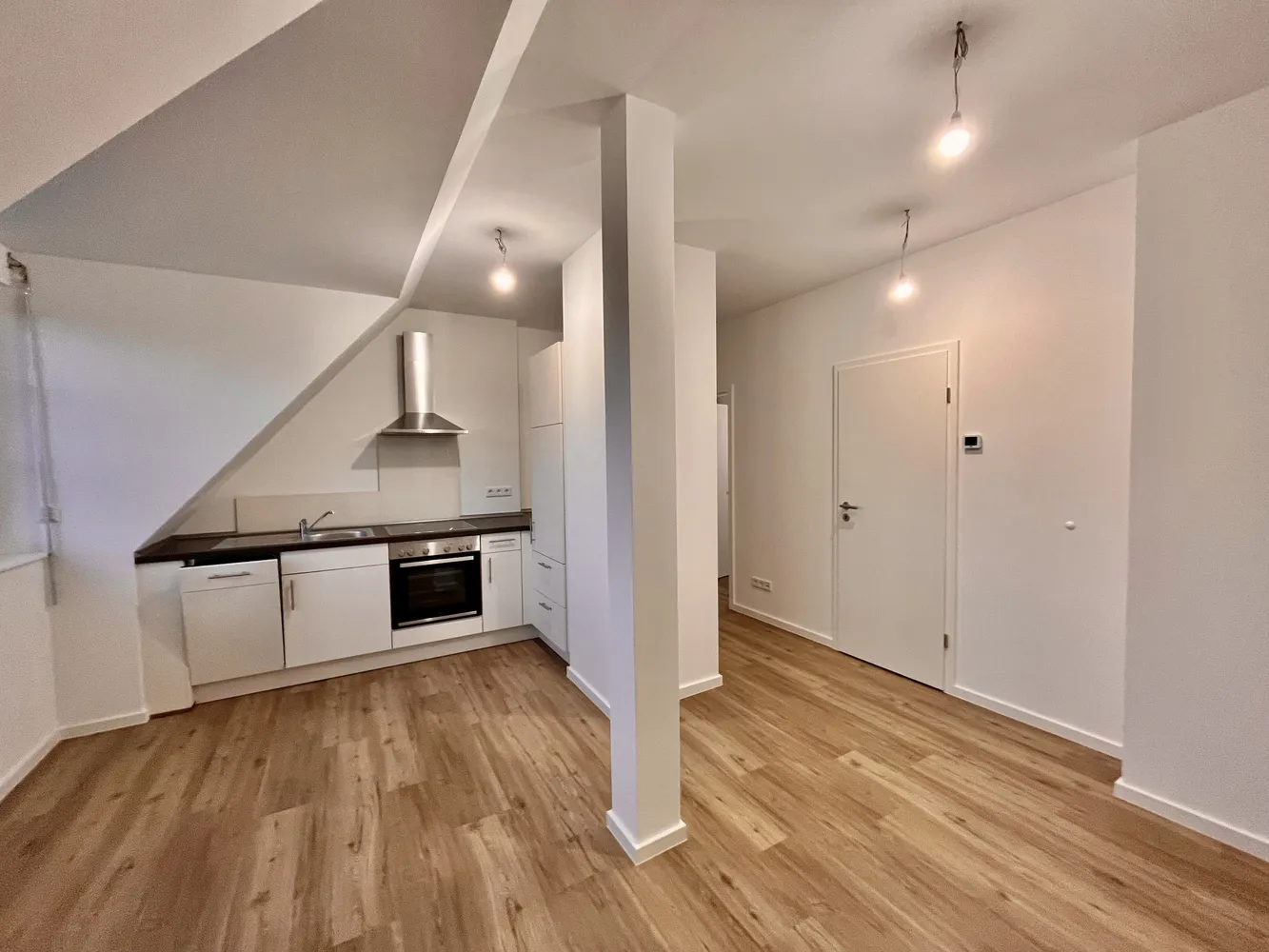 2 Zimmer Wohnung mit 42 m² in Lübeck – Bild 2