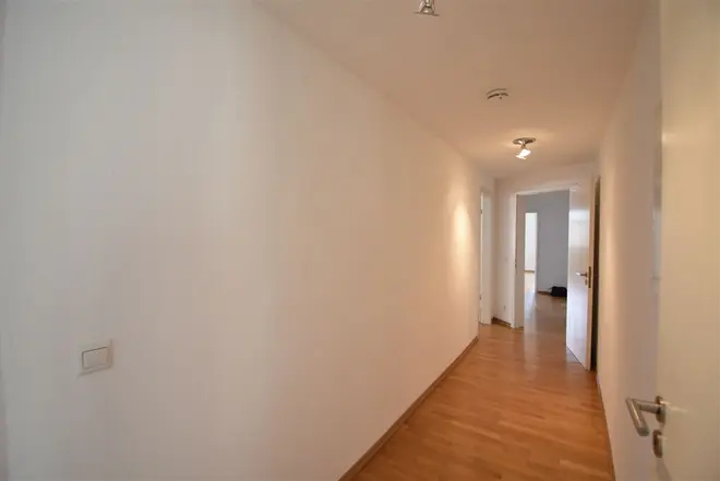 3 Zimmer Wohnung mit 139 m² in Düsseldorf – Bild 2