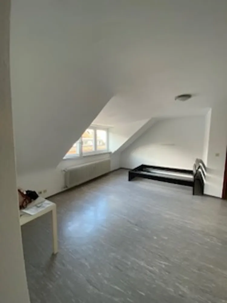 1 Zimmer Wohnung mit 35 m² in Karlsruhe – Bild 1