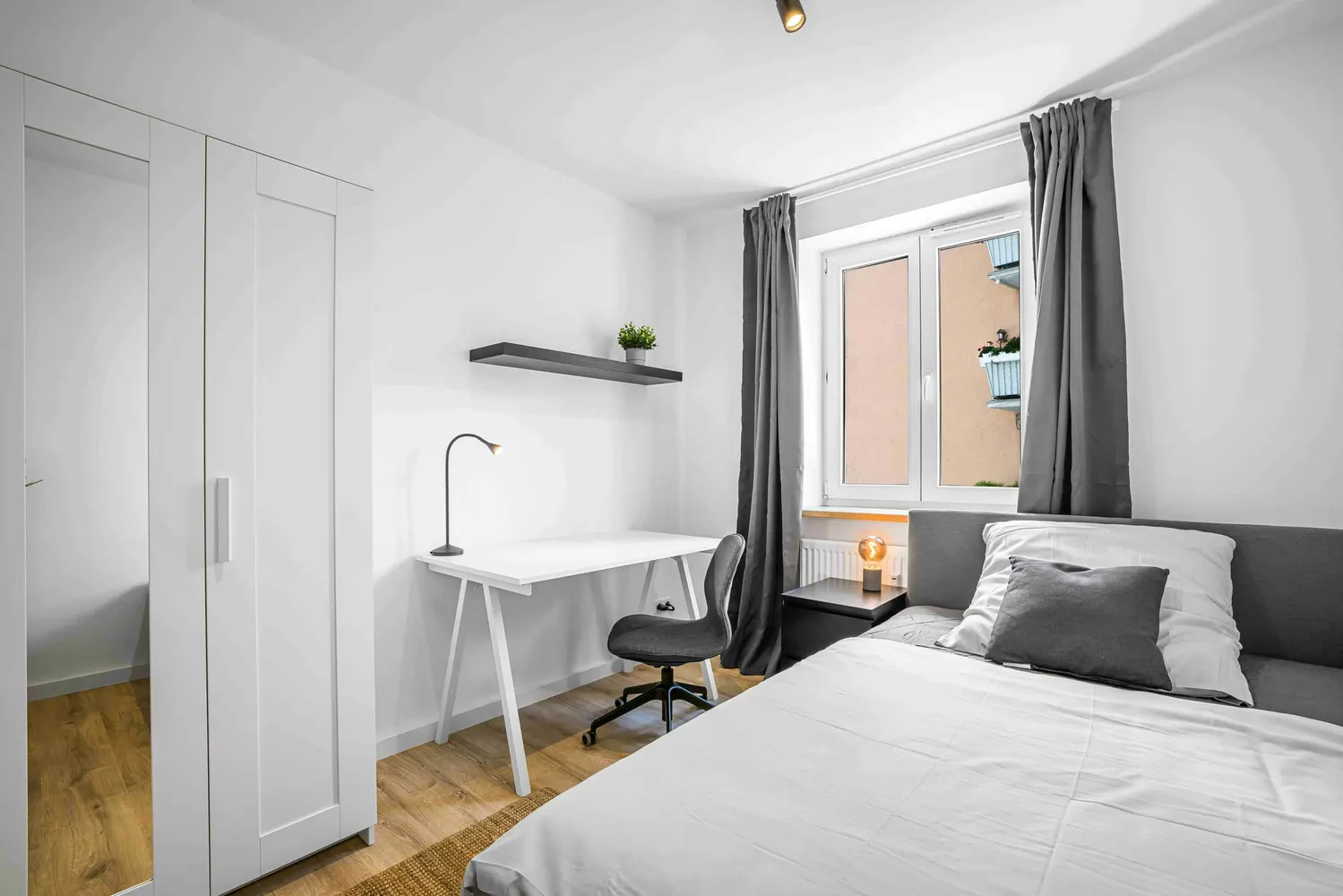 WG-Zimmer mit 11 m² in München – Bild 1