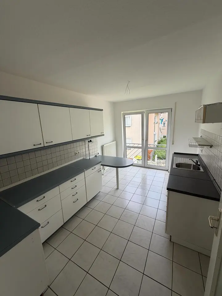3 Zimmer Wohnung mit 92 m² in Kassel – Bild 2
