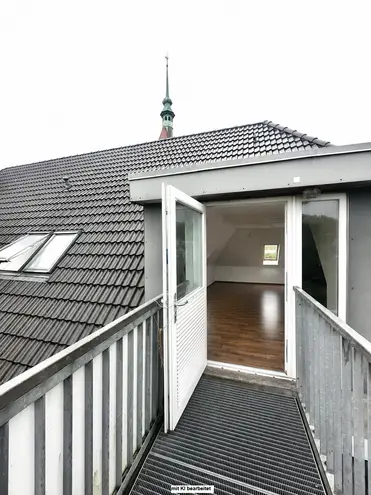 4 Zimmer Wohnung mit 110 m² in Kiel – Bild 2