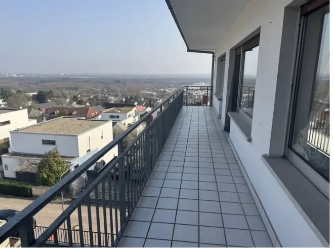 4 Zimmer Wohnung mit 105 m² in Frankfurt am Main – Bild 10