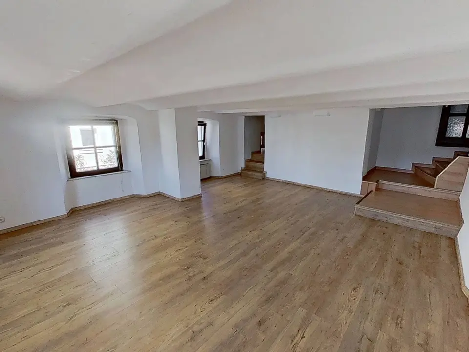 5 Zimmer Wohnung mit 252 m² in Ansbach – Bild 6