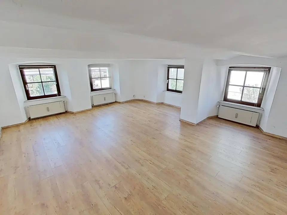 5 Zimmer Wohnung mit 252 m² in Ansbach – Bild 7