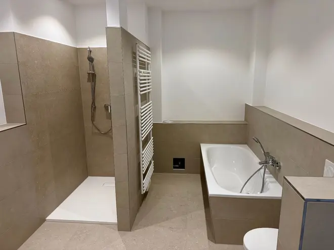 4 Zimmer Wohnung mit 105 m² in Dresden – Bild 1