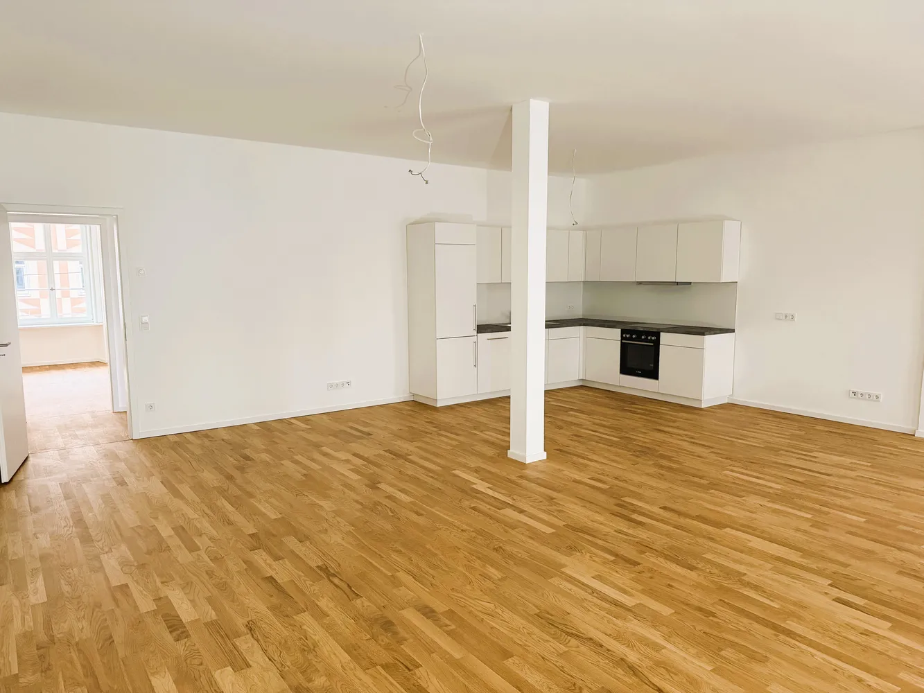 3 Zimmer Wohnung mit 131 m² in Augsburg – Bild 2