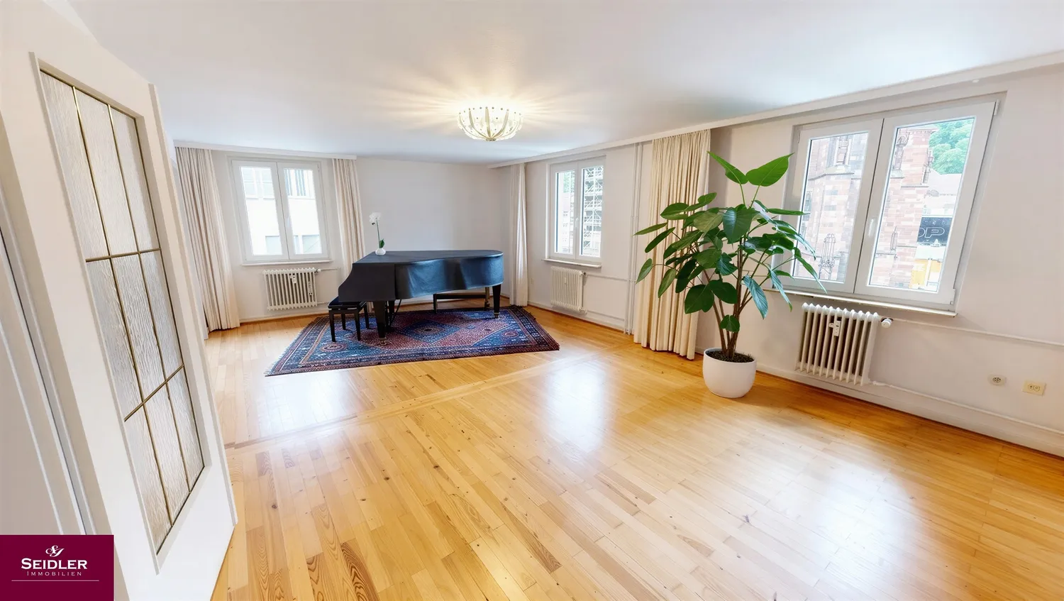 5 Zimmer Wohnung mit 151 m² in Freiburg im Breisgau – Bild 2