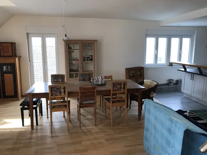 5 Zimmer Wohnung mit 194 m² in Karlsruhe – Bild 2