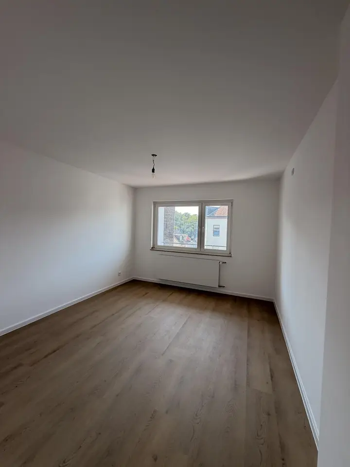 3 Zimmer Wohnung mit 76 m² in Brühl – Bild 2