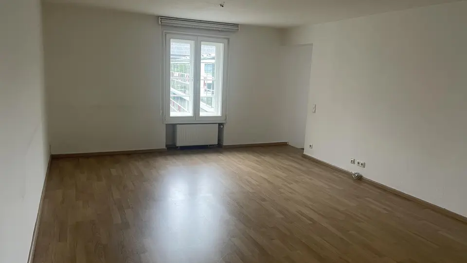 2 Zimmer Wohnung mit 82 m² in Troisdorf – Bild 2