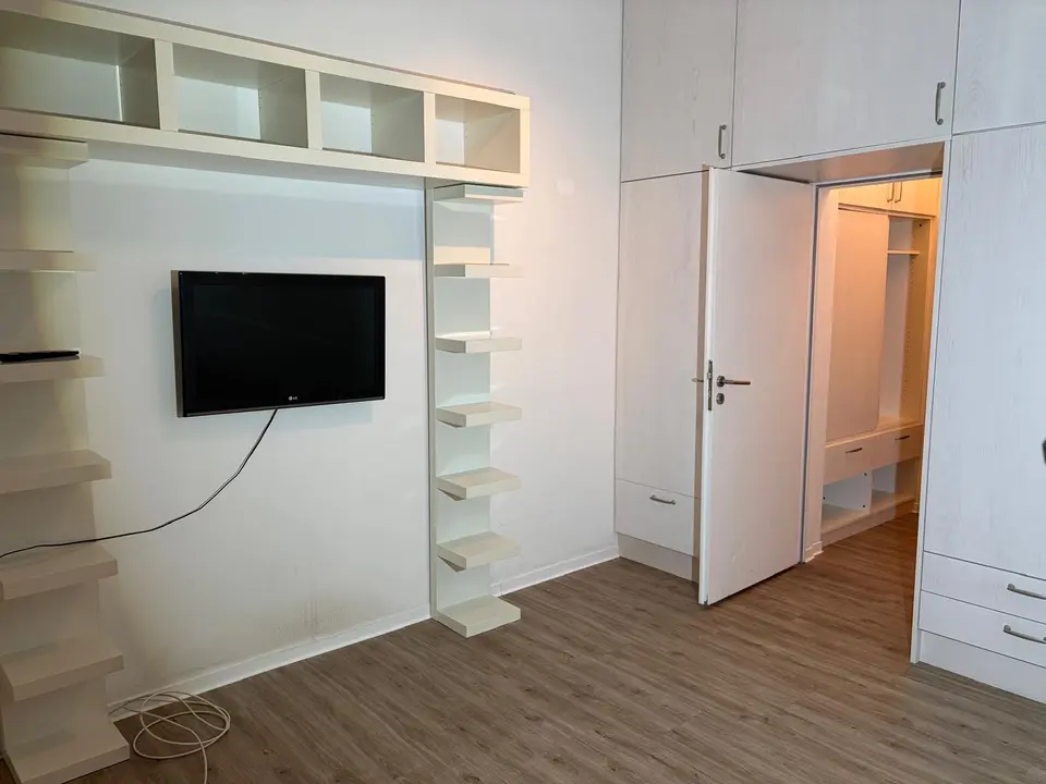 2 Zimmer Wohnung mit 90 m² in Offenbach – Bild 4