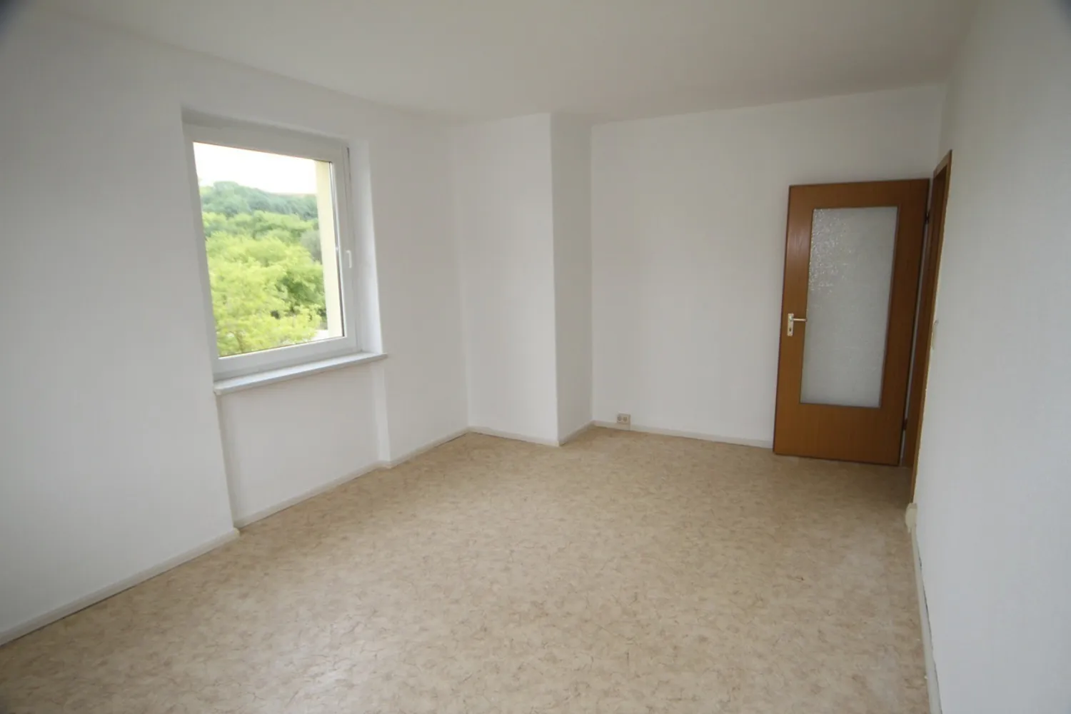 3 Zimmer Wohnung mit 53 m² in Neubrandenburg – Bild 4