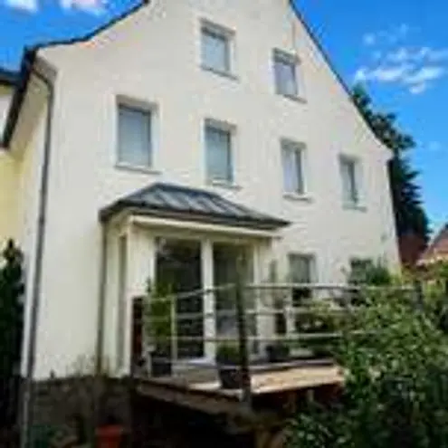 2 Zimmer Wohnung mit 82 m² in Köln – Bild 1