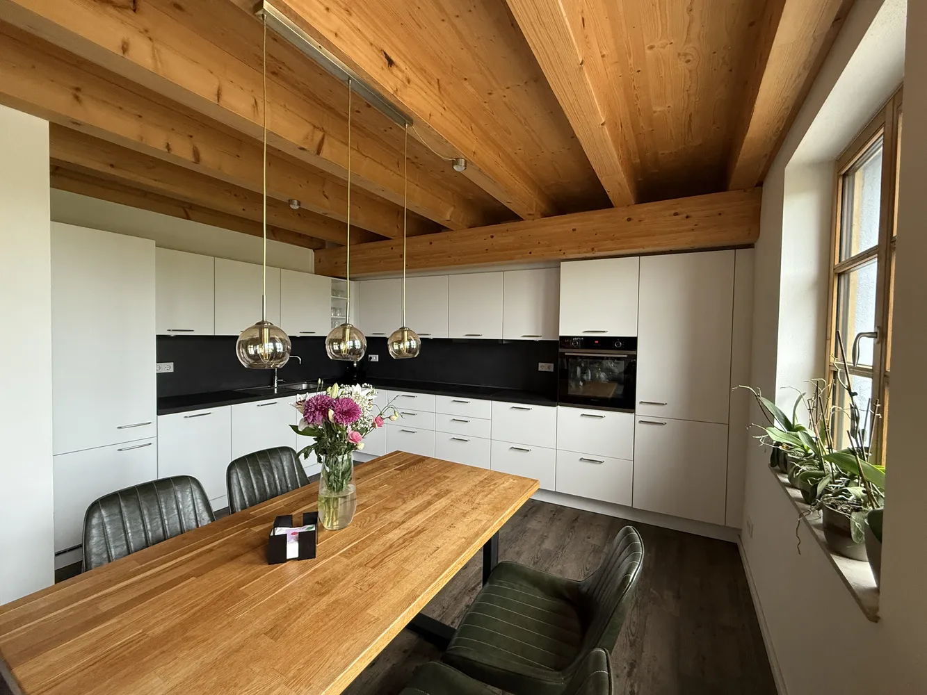 4 Zimmer Wohnung mit 109 m² in Ingolstadt – Bild 2