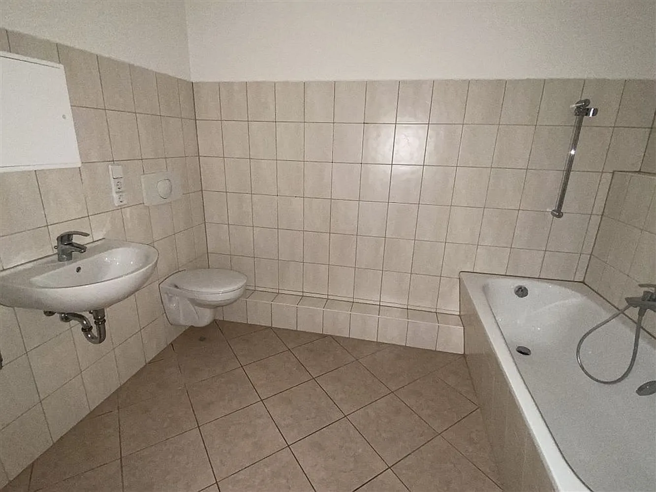 2 Zimmer Wohnung mit 69 m² in Gera – Bild 10