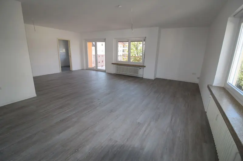 4 Zimmer Wohnung mit 113 m² in Karlsruhe – Bild 1