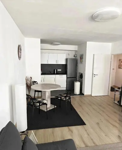 3 Zimmer Wohnung mit 56 m² in Berlin – Bild 2