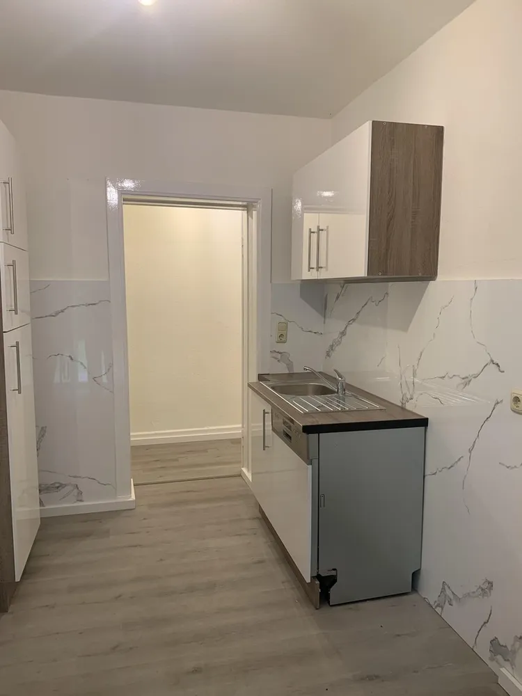 2 Zimmer Wohnung mit 70 m² in Lübeck – Bild 2