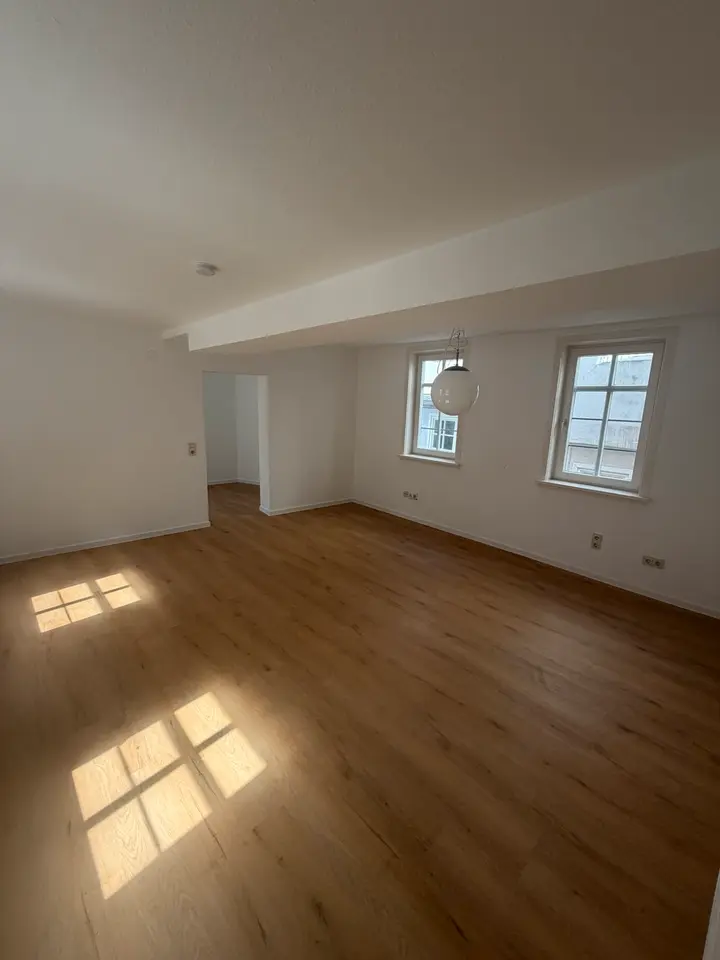 5 Zimmer Wohnung mit 110 m² in Marburg – Bild 1