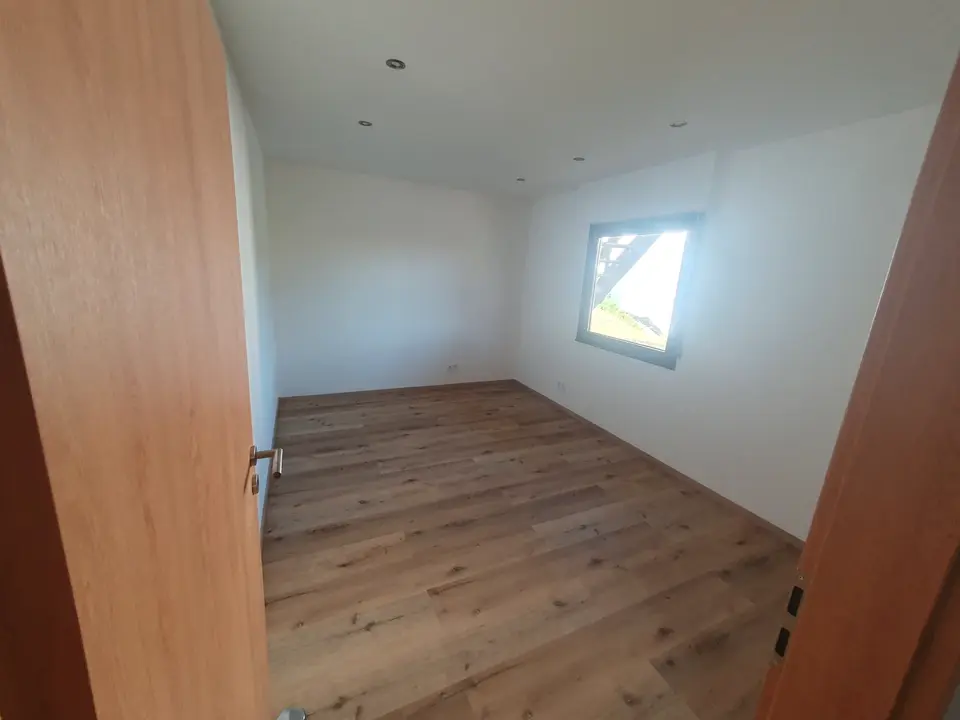 7 Zimmer Haus mit 177 m² in Würzburg – Bild 2