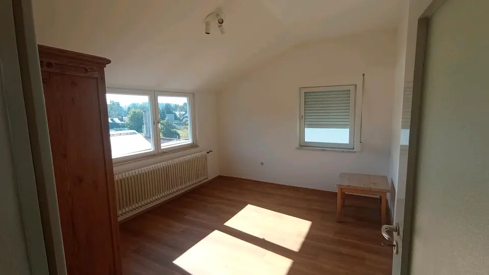 8 Zimmer Wohnung mit 208 m² in Ingolstadt – Bild 3