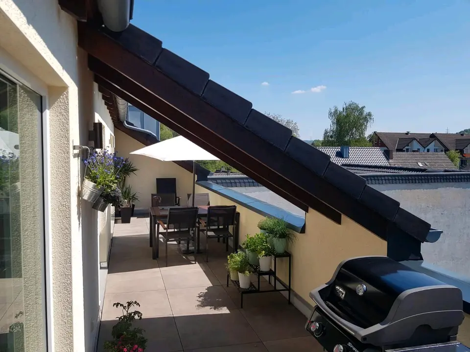 3 Zimmer Wohnung mit 90 m² in Regensburg – Bild 2