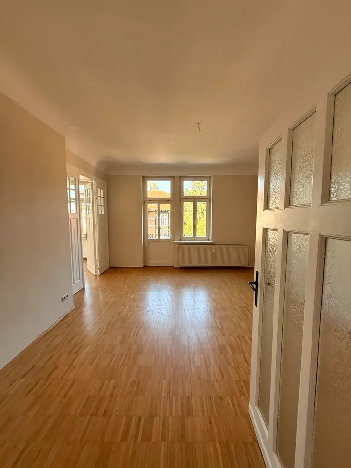 4 Zimmer Wohnung mit 122 m² in Eisenach – Bild 2