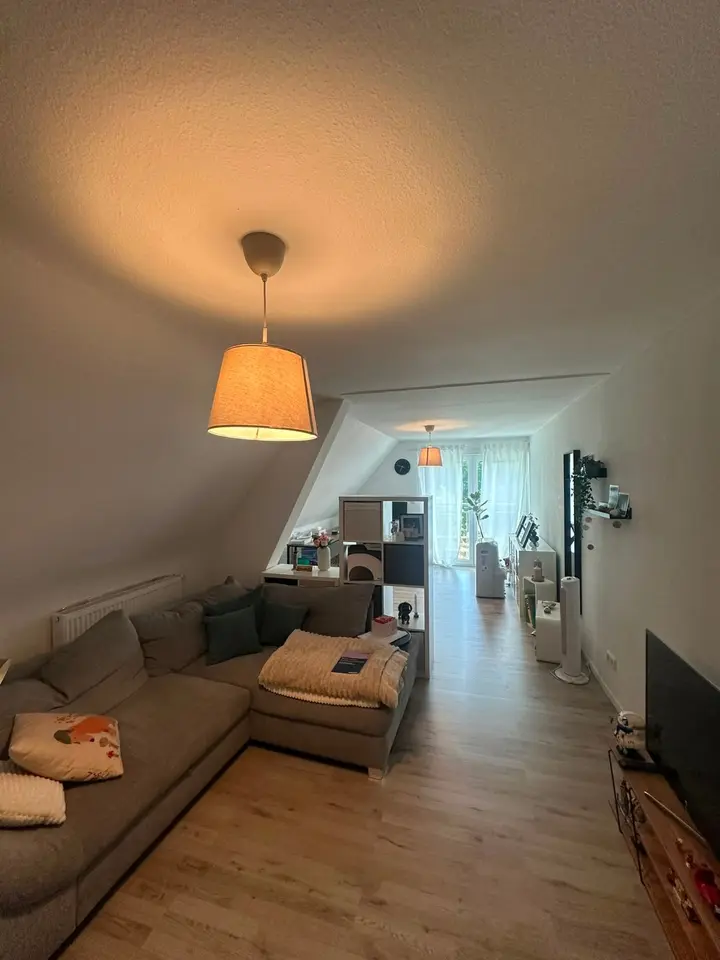 2 Zimmer Wohnung mit 76 m² in Würzburg – Bild 2
