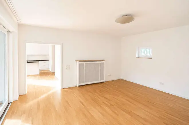 6 Zimmer Haus mit 247 m² in Frankfurt am Main – Bild 3