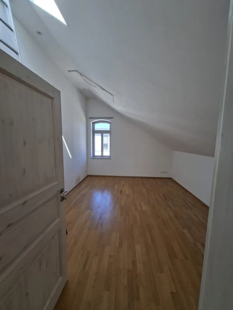 4 Zimmer Wohnung mit 115 m² in Dresden – Bild 7