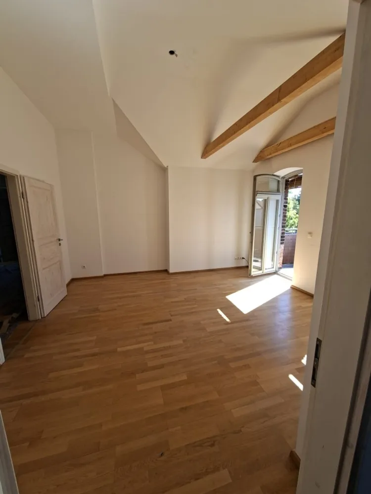 4 Zimmer Wohnung mit 115 m² in Dresden – Bild 9